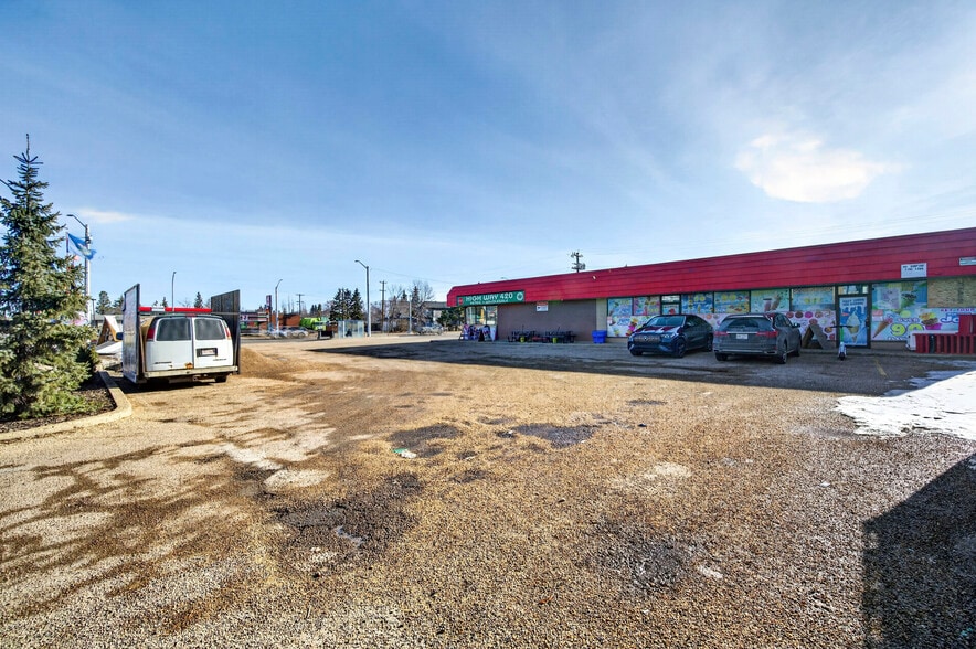 More Photos Of 10639 156th St NW, Edmonton Storefront For Sale