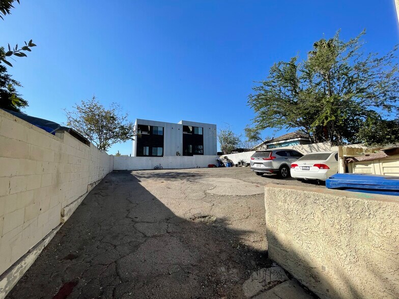 More Photos Of 2522-2526 Alcazar St, Los Angeles Apartments For Sale