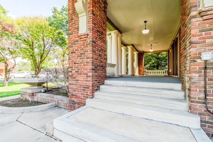 More Photos Of 1608 S Polk St, Amarillo Office For Sale