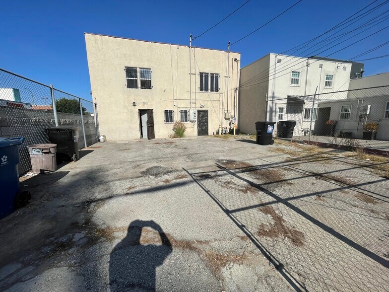 More Photos Of 2924-2926 W Manchester Blvd, Inglewood General Retail For Lease