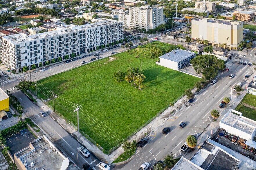 More Photos Of 735 SW 1st St, Miami Land For Sale