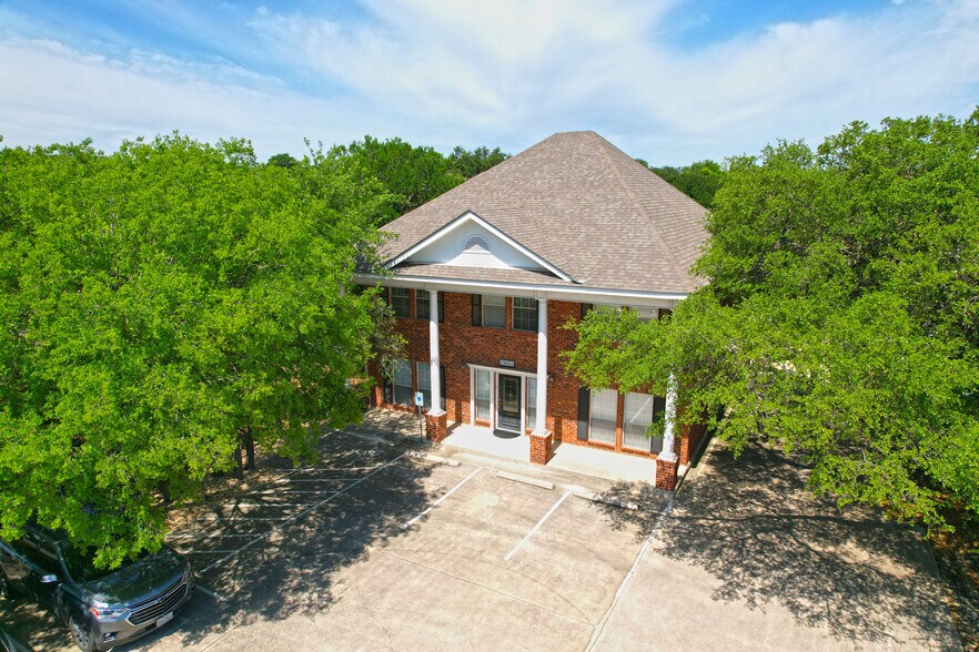 More Photos Of 13003 Jones Maltsberger Rd, San Antonio Loft Creative Space For Lease