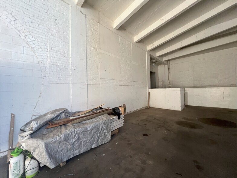 More Photos Of 805 8th St, Los Banos Industrial For Sale