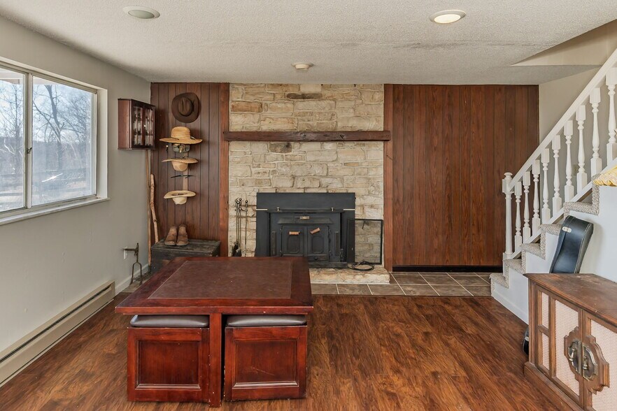 More Photos Of 3166 Highway B, Berger Winery Vineyard For Sale