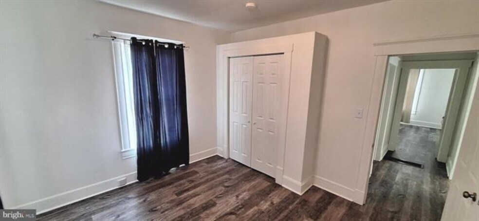 More Photos Of 603 Roslyn ave, Cambridge Specialty For Sale