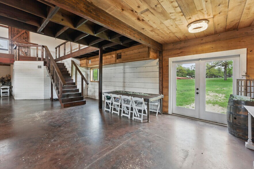 More Photos Of 7250 Fm 306, New Braunfels Freestanding For Sale