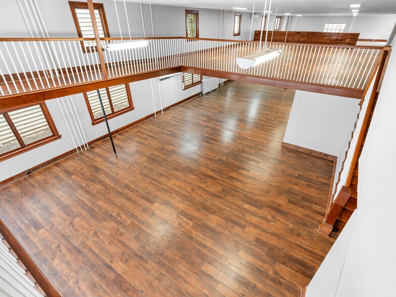 More Photos Of 2017 Main St, Forest Grove Storefront Retail Office For Lease