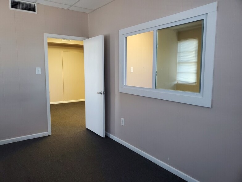 More Photos Of 8400 Bustleton Ave, Philadelphia Medical For Lease