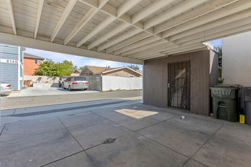 More Photos Of 906 E Commonwealth Ave, Fullerton Storefront For Sale