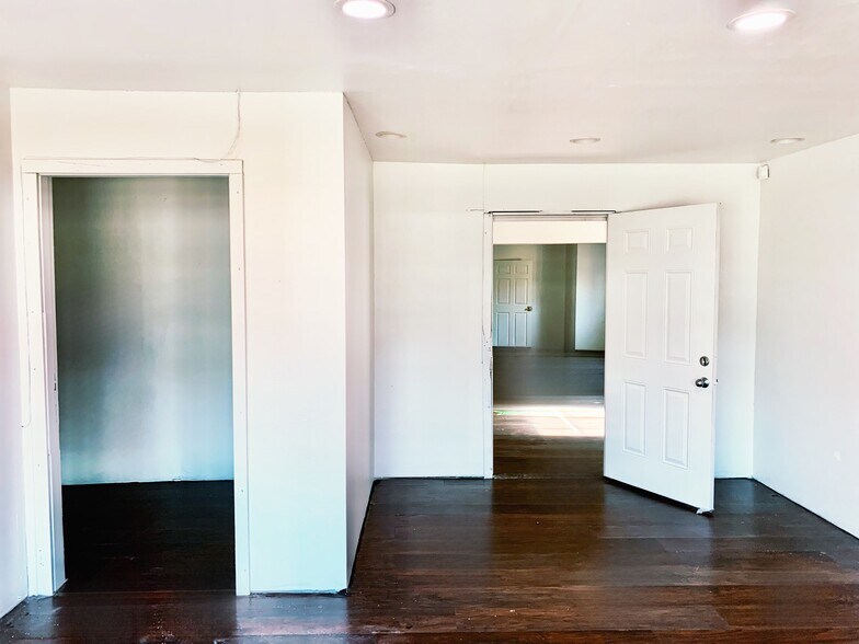 More Photos Of 3520 W Slauson Ave, Los Angeles Daycare Center For Lease