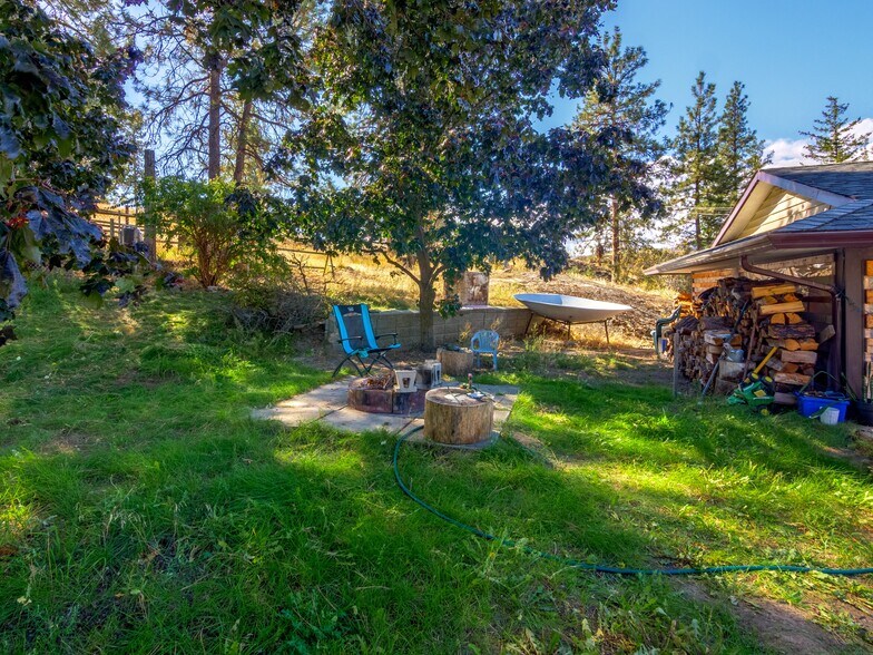 More Photos Of 1580 Chapman Rd, Okanagan Falls Winery Vineyard For Sale
