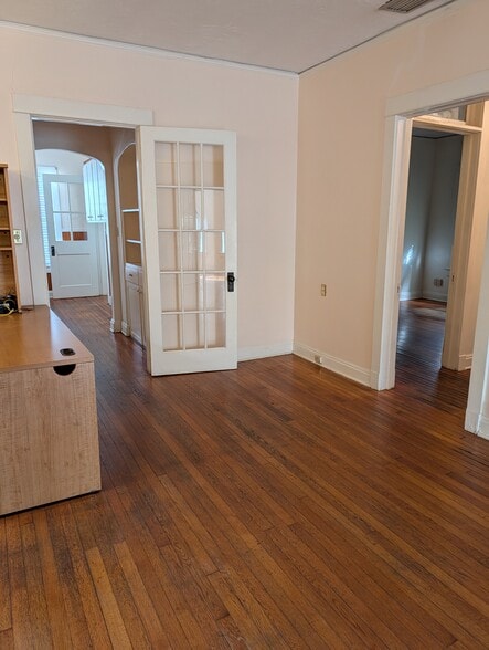 More Photos Of 1427 E Fort King St, Ocala Flex For Sale