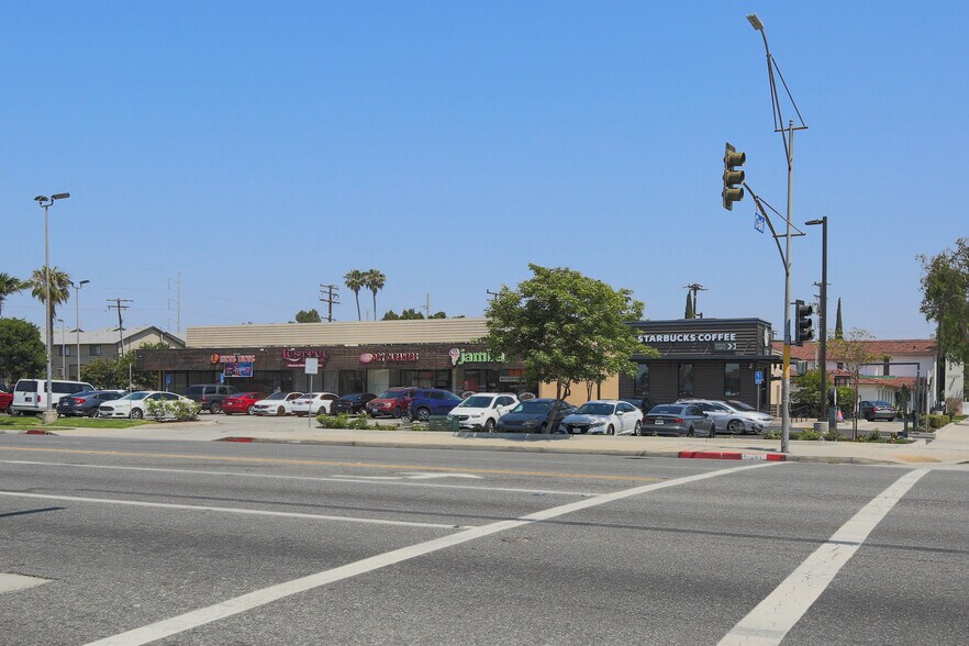 More Photos Of 605-619 W Manchester Blvd, Inglewood Unknown For Lease