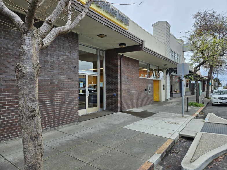 Primary Photo Of 2830 F St, Eureka Storefront Retail Office For Sale