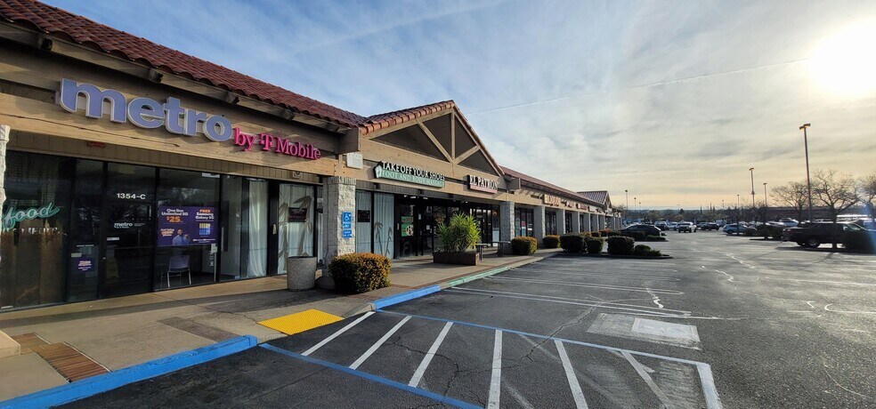 More Photos Of 1354-1366 East Ave, Chico Unknown For Lease