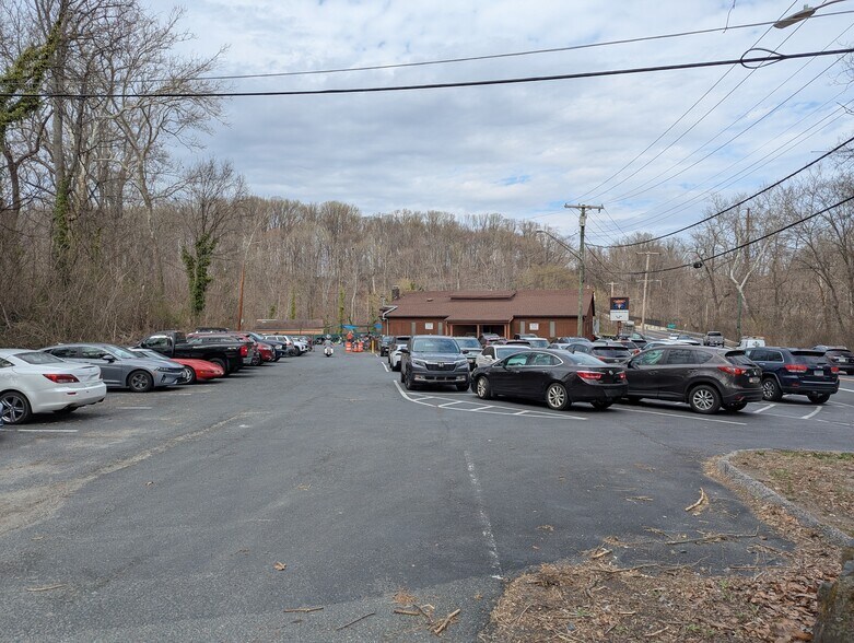 More Photos Of 11818 Philadelphia Rd, White Marsh Bar For Sale