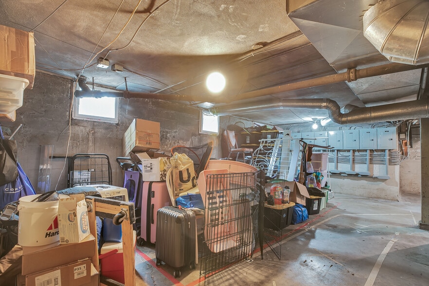 More Photos Of 1626 SE Alder St, Portland Apartments For Sale