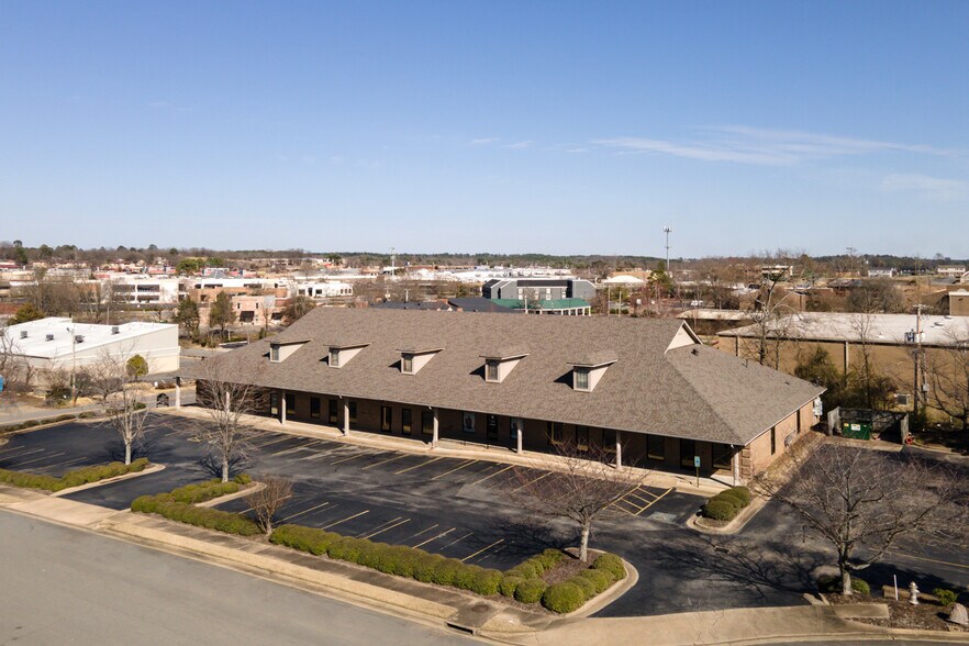 More Photos Of 11501 Huron Ln, Little Rock Office For Sale