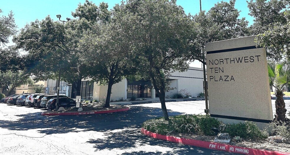 Primary Photo Of 459-599 Spencer Ln, San Antonio Unknown For Lease