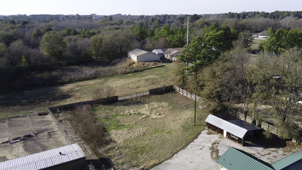 More Photos Of 1624 N Northwest Loop 323, Tyler Freestanding For Sale