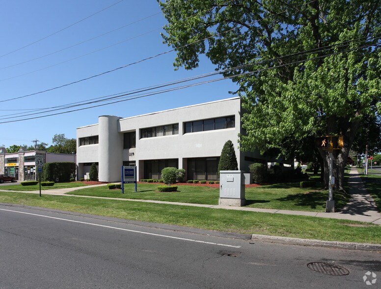 More Photos Of 239 Silas Deane Hwy, Wethersfield Medical For Lease