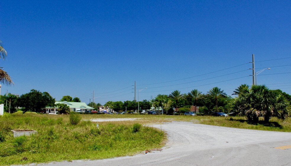 More Photos Of 774 SE Port St Lucie Blvd, Port Saint Lucie Land For Lease