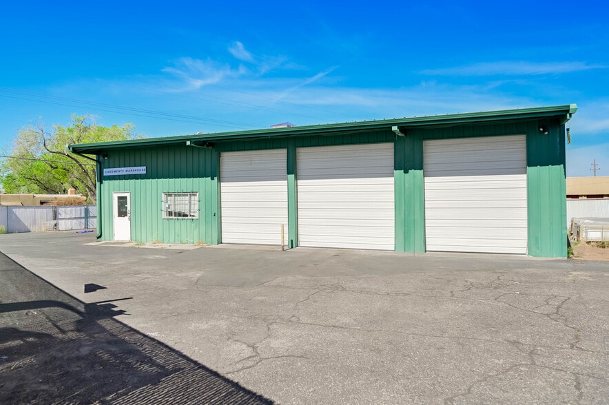 More Photos Of 1747 Jay St, Santa Fe Warehouse For Sale