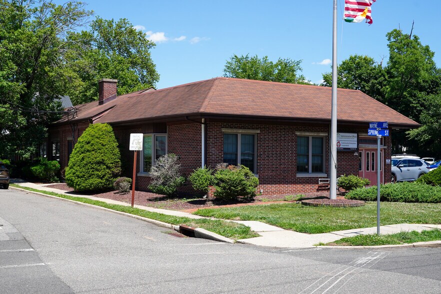 More Photos Of 9 Spring St, Freehold Office For Sale