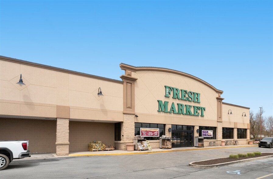 Primary Photo Of 6306-6410 W Jefferson Blvd, Fort Wayne Storefront For Lease