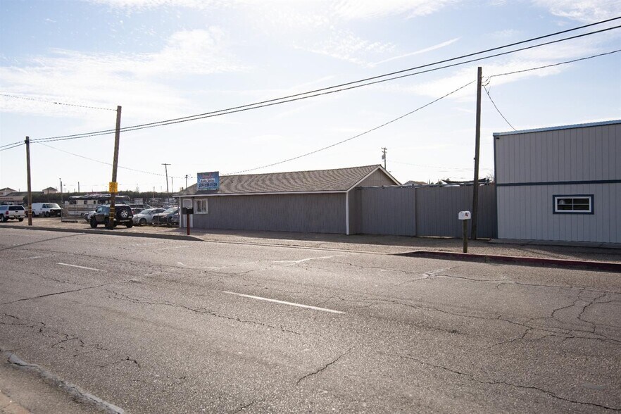 More Photos Of 1095 S 9th St, Modesto Auto Repair For Sale