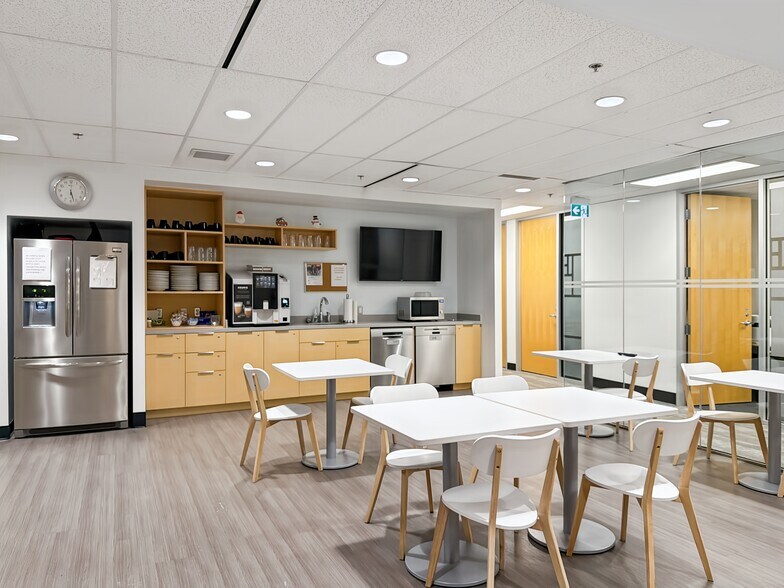 More Photos Of 201 Portage Ave, Winnipeg Coworking Space