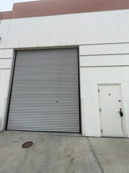 More Photos Of 45090 Golf Center Pky, Indio Warehouse For Sale