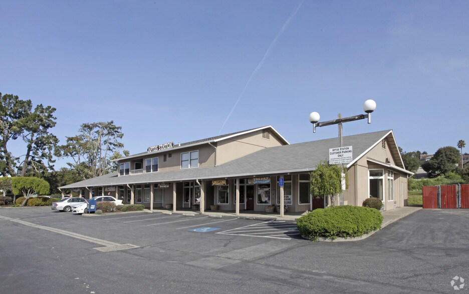 More Photos Of 8035 Soquel Dr, Aptos Unknown For Lease