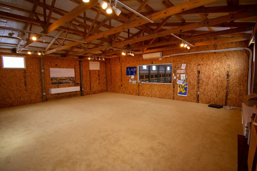 More Photos Of 18100 W Interstate 40, Amarillo Freestanding For Sale