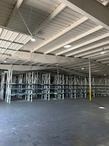 More Photos Of 9300 Southwest Dr, Fort Worth Warehouse For Lease