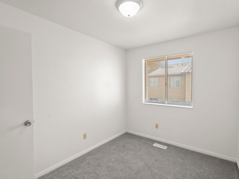 More Photos Of 268-408 1220 South St, Vernal Apartments For Sale