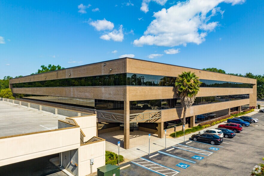 More Photos Of 3802 Corporex Park Dr, Tampa Office For Lease