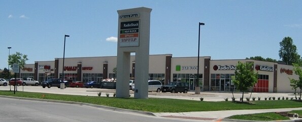 More Photos Of 2570 S Broadway, Wichita General Retail For Lease
