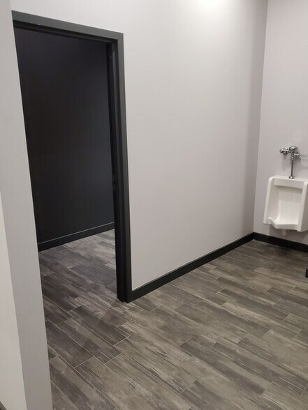 More Photos Of 4312 Republic Ct, Concord Warehouse For Lease