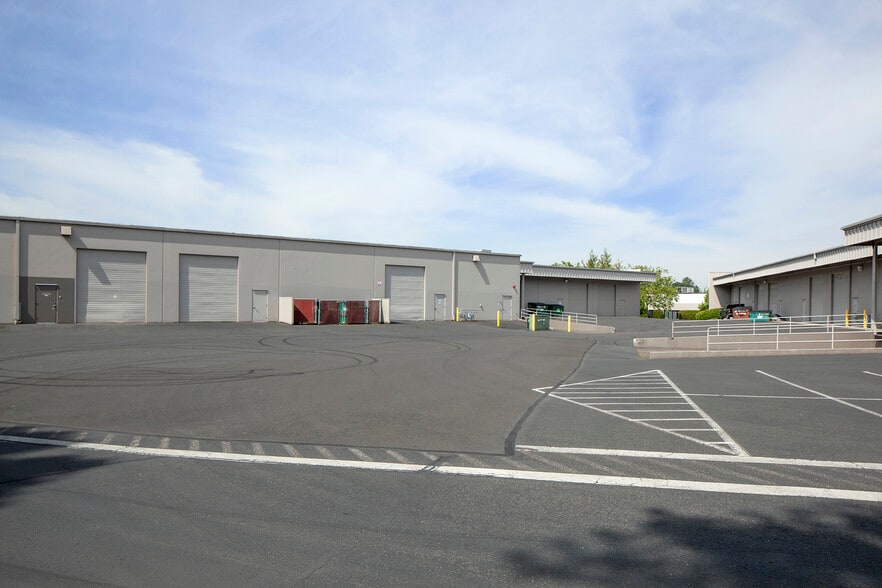 More Photos Of 6110-6190 SW Arctic Dr, Beaverton Unknown For Lease