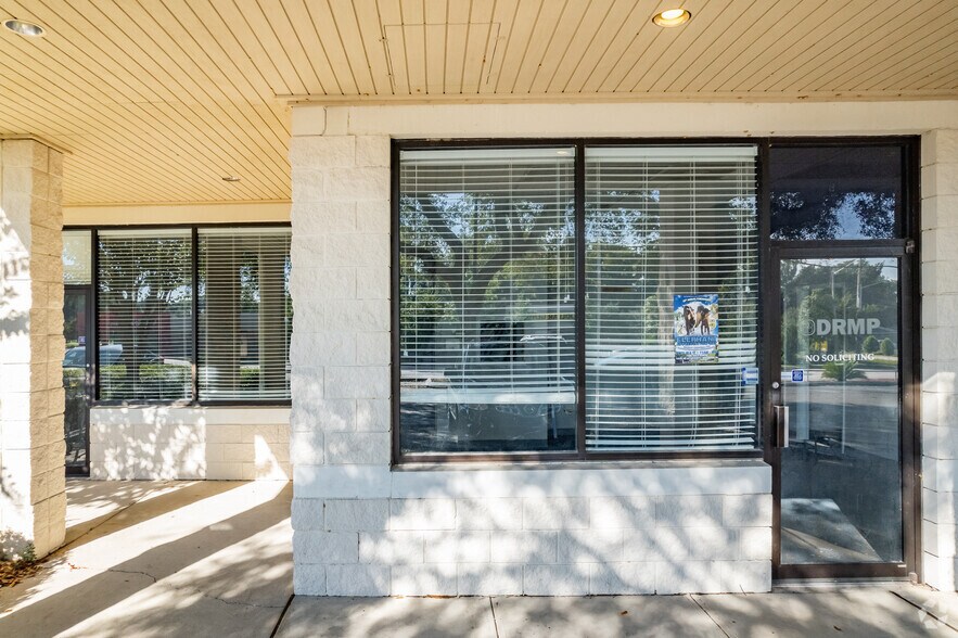 More Photos Of 4110 SW 34th St, Gainesville General Retail For Lease