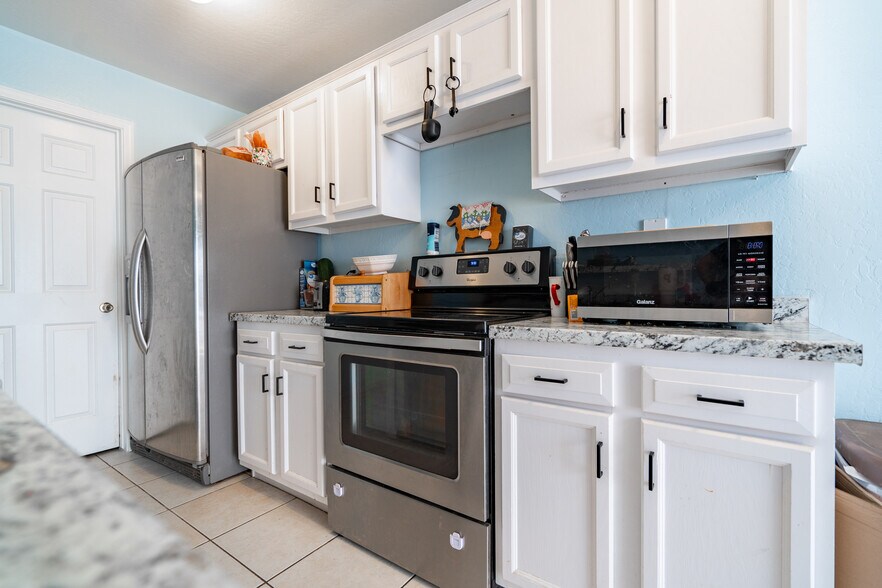 More Photos Of 15855 S Moon Valley Rd, Arizona City Multifamily For Sale