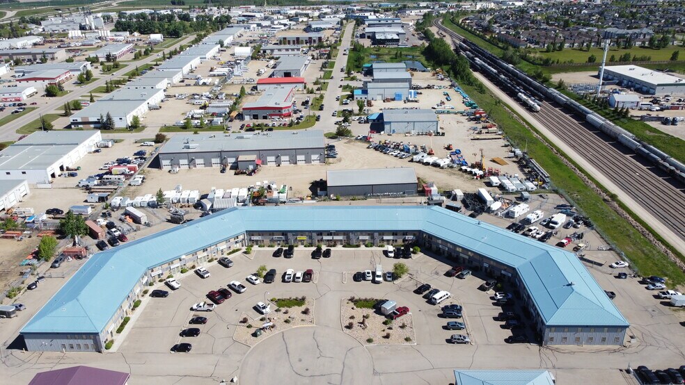 More Photos Of 7471 Edgar Industrial Bend, Red Deer Light Distribution For Sale