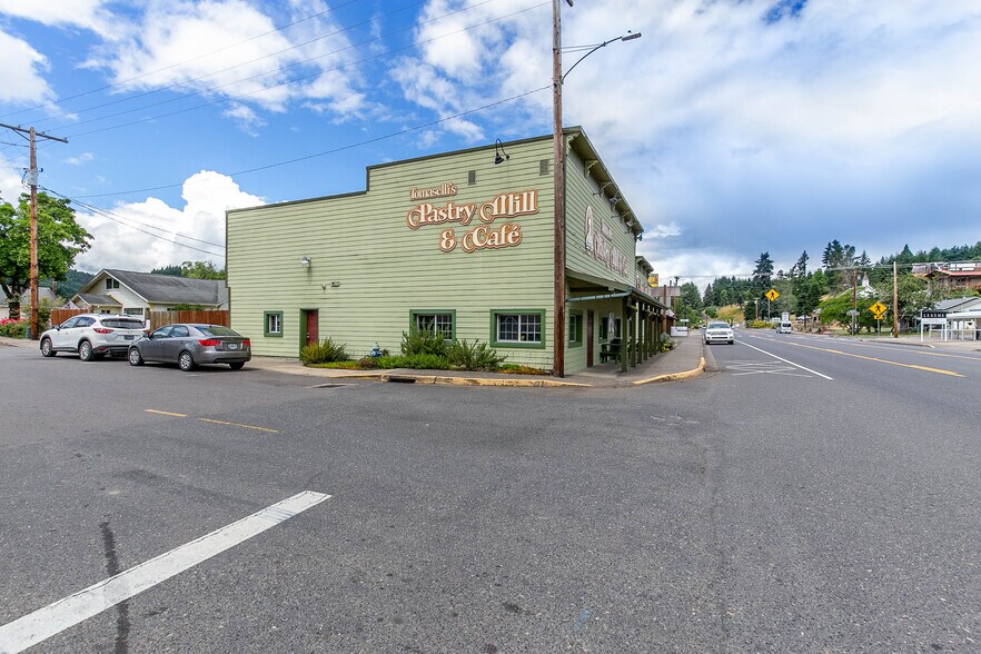 More Photos Of 14836 OR-38, Elkton Restaurant For Sale