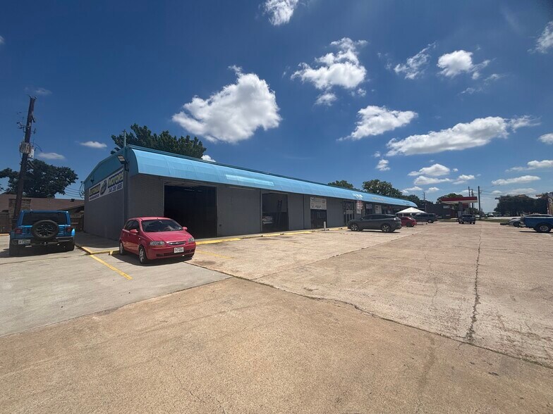 More Photos Of 16500 Clay Rd, Houston Storefront For Lease