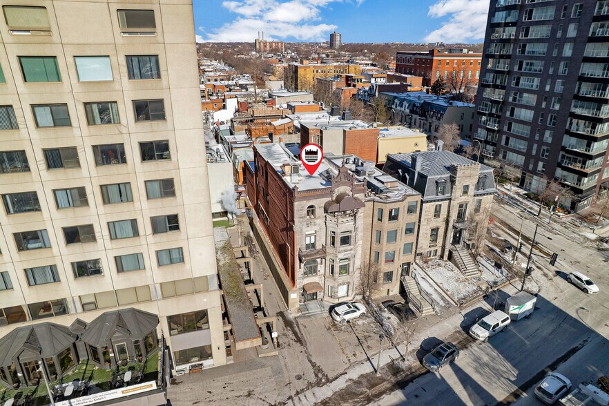 More Photos Of 525 Rue Sherbrooke E, Montréal Office For Sale