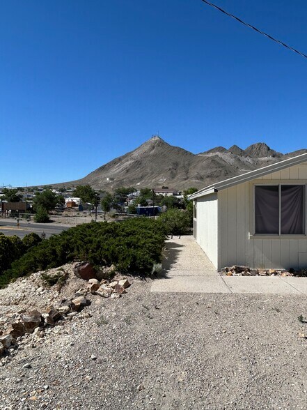 More Photos Of 0 Magnolia Ave, Tonopah Office For Sale