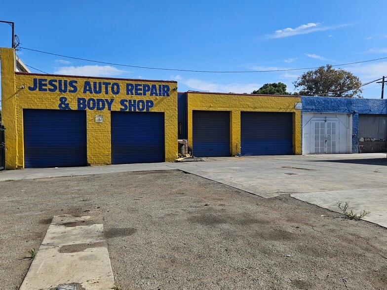 More Photos Of 5278 Adams Blvd, Los Angeles Auto Repair For Sale