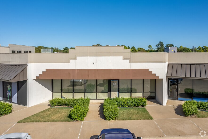 More Photos Of 1660 E 71st St, Tulsa Unknown For Lease