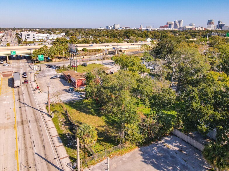 More Photos Of 707 S Orange Blossom Trl, Orlando Storefront For Sale